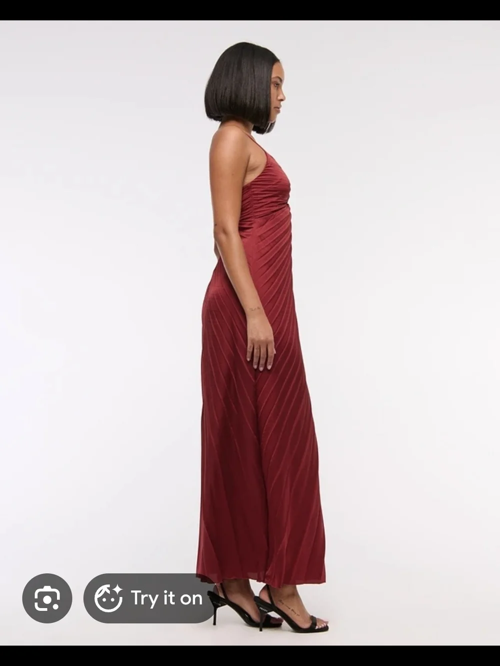 Abercrombie & Fitch timeless red